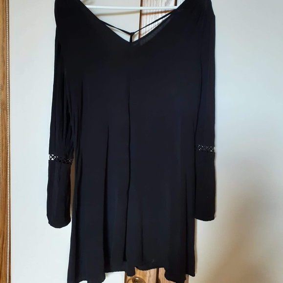 DYNAMITE DRESS SIZE MEDIUM - Picture 1 of 6